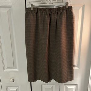 Alfred Dunner Houndstooth Skirt
